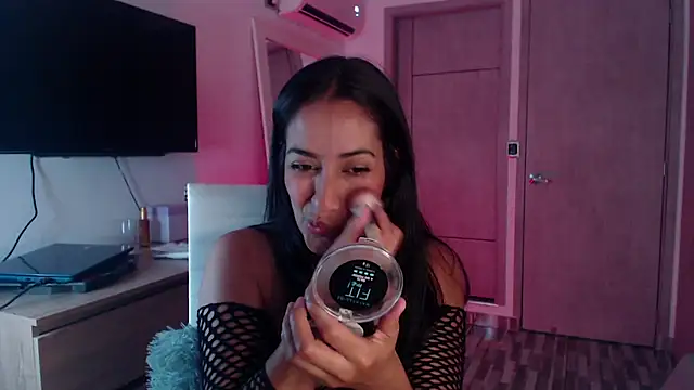 Brown skin11 online show from November 1, 2025, 10:12 pm