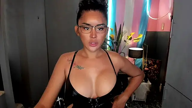 QuiinMollyXxX online show from April 17, 2026, 2:58 am