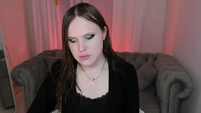 EffieMinki online show from July 11, 2026, 10:22 pm