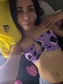 Snapshot of katyc_love chatting on February 27, 2026, 6:46 am katyc love online show from February 27, 2026, 6:46 am