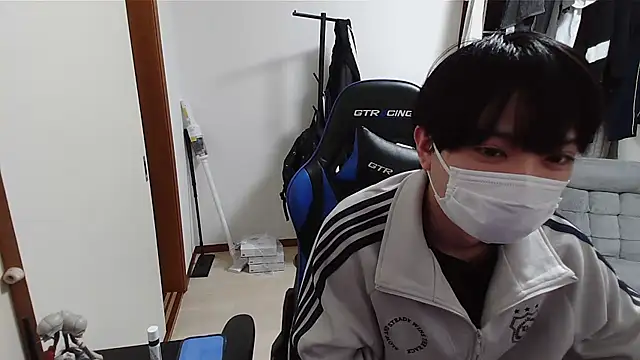 pychan online show from March 1, 2026, 12:18 pm