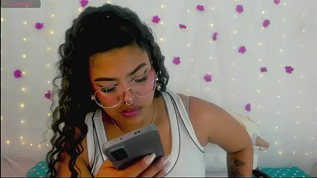 moana taylor online show from September 27, 2025, 11:48 am