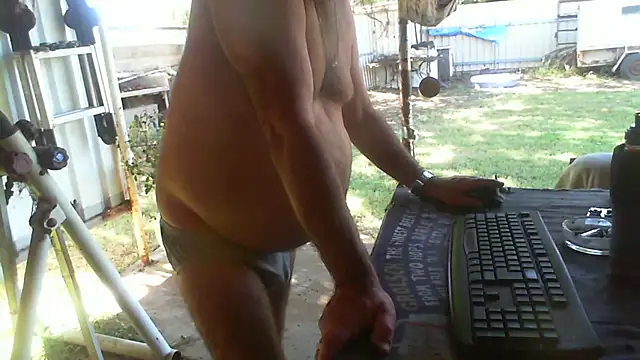 Snapshot of herbie010666 chatting on April 21, 2026, 3:13 am herbie010666 online show from April 21, 2026, 3:13 am