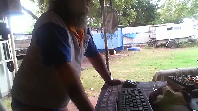 Snapshot of herbie010666 chatting on May 11, 2026, 2:50 am herbie010666 online show from May 11, 2026, 2:50 am