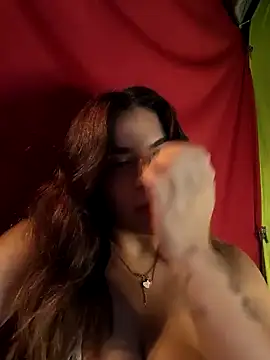 Snapshot of SexyFriends_ chatting on December 6, 2024, 11:14 pm SexyFriends  online show from December 6, 2024, 11:14 pm