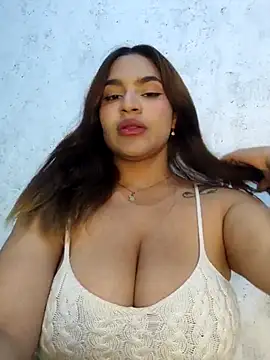 Snapshot of SexyFriends_ chatting on March 1, 2025, 12:50 am SexyFriends  online show from March 1, 2025, 12:50 am