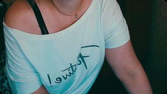 AlisaHot55 online show from October 3, 2025, 9:50 am