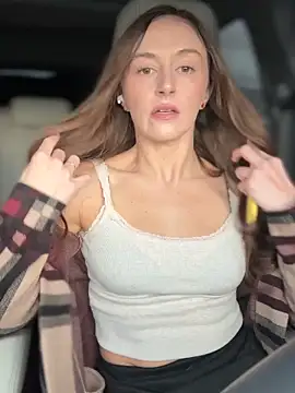 lunagirl13 online show from February 12, 2026, 11:44 pm