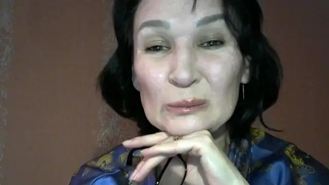 Snapshot of PrettyAndWild chatting on May 8, 2026, 3:39 pm PrettyAndWild online show from May 8, 2026, 3:39 pm