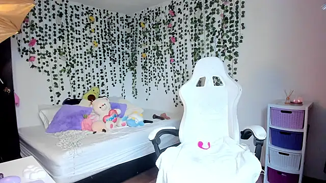 Snapshot of violeta_milleer chatting on January 25, 2025, 5:19 pm violeta milleer online show from January 25, 2025, 5:19 pm