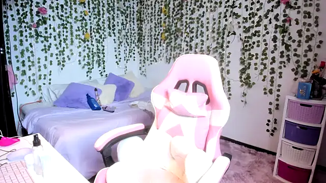 violeta milleer online show from November 9, 2025, 4:49 pm