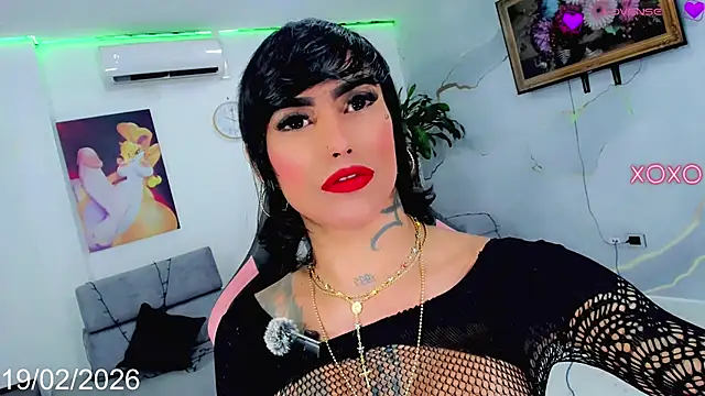 Nella Dolls online show from February 19, 2026, 6:37 pm