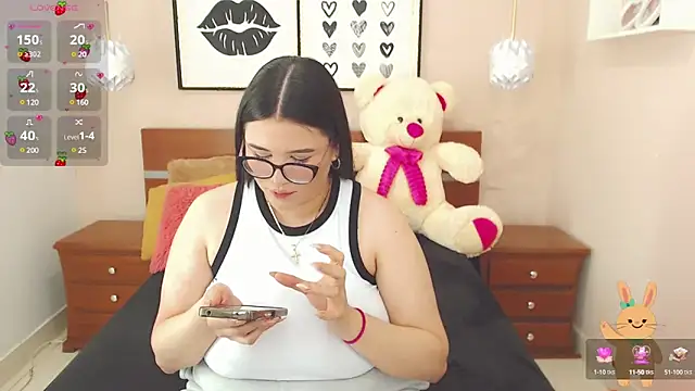 Snapshot of miss_linda_ chatting on February 17, 2025, 5:10 pm miss linda  online show from February 17, 2025, 5:10 pm