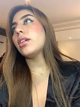 MaddyyLennon online show from January 8, 2025, 4:54 pm