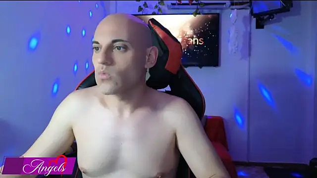 Snapshot of smangels chatting on January 31, 2025, 11:35 pm smangels online show from January 31, 2025, 11:35 pm