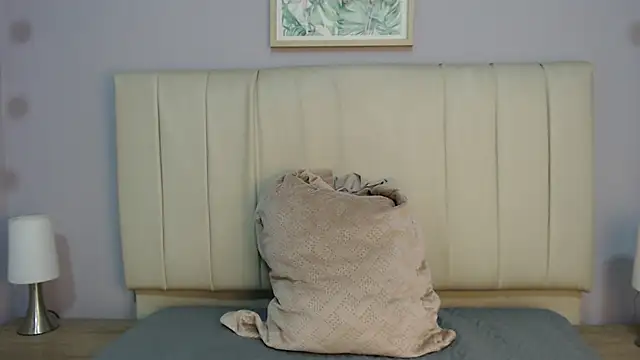 amy le01 online show from October 31, 2025, 1:12 pm