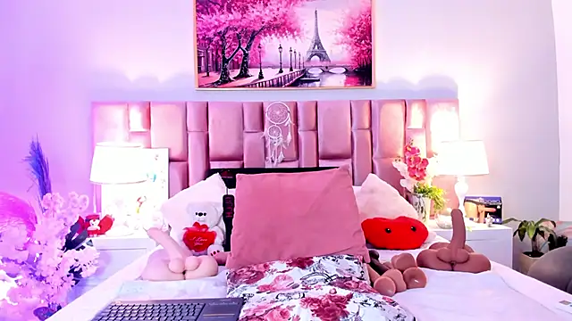 Snapshot of Anaa_Bellaa chatting on November 14, 2025, 12:26 pm Anaa Bellaa online show from November 14, 2025, 12:26 pm