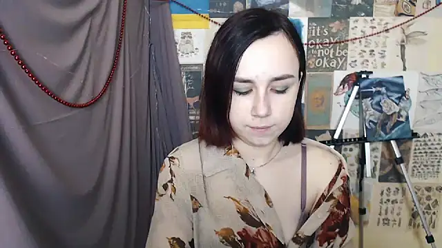 Snapshot of VeryVeryVeryShy_ chatting on January 5, 2025, 6:46 am VeryVeryVeryShy  online show from January 5, 2025, 6:46 am