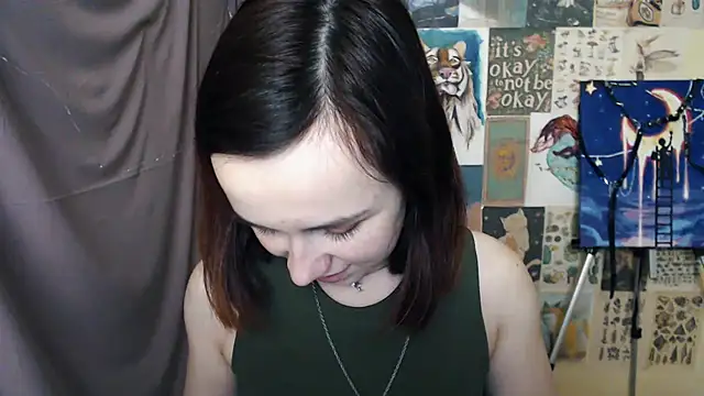 Snapshot of VeryVeryVeryShy_ chatting on February 12, 2025, 9:52 am VeryVeryVeryShy  online show from February 12, 2025, 9:52 am