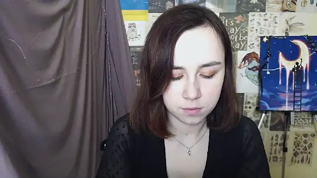 Snapshot of VeryVeryVeryShy_ chatting on March 3, 2025, 6:48 am VeryVeryVeryShy  online show from March 3, 2025, 6:48 am