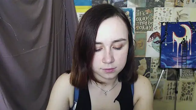 Snapshot of VeryVeryVeryShy_ chatting on March 13, 2025, 9:54 am VeryVeryVeryShy  online show from March 13, 2025, 9:54 am