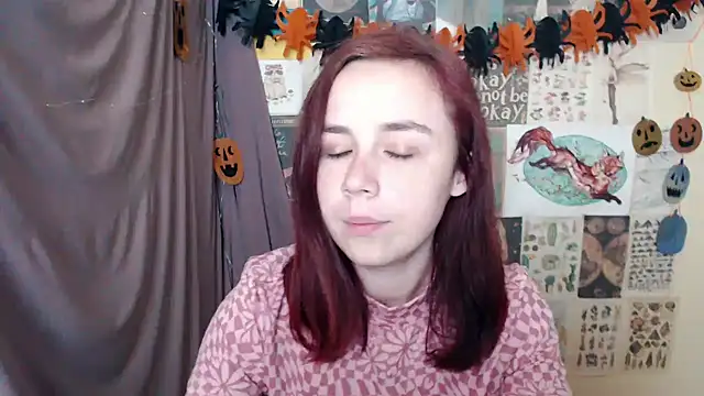 Snapshot of VeryVeryVeryShy_ chatting on October 9, 2025, 5:49 am VeryVeryVeryShy  online show from October 9, 2025, 5:49 am