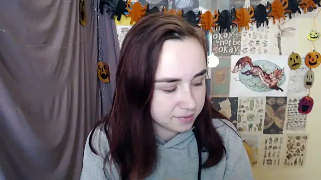 Snapshot of VeryVeryVeryShy_ chatting on October 22, 2025, 5:56 pm VeryVeryVeryShy  online show from October 22, 2025, 5:56 pm