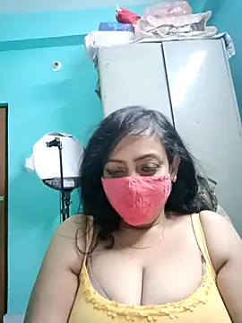 Snapshot of love_suman chatting on February 3, 2026, 5:18 pm love suman online show from February 3, 2026, 5:18 pm