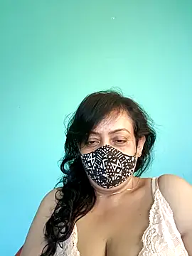 Snapshot of love_suman chatting on February 9, 2026, 2:04 am love suman online show from February 9, 2026, 2:04 am