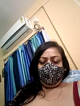 Snapshot of love_suman chatting on February 21, 2026, 12:33 am love suman online show from February 21, 2026, 12:33 am