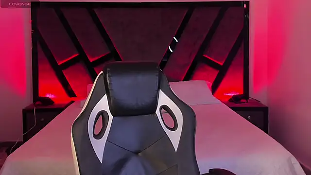 AndyWiilliams online show from February 17, 2026, 9:43 pm