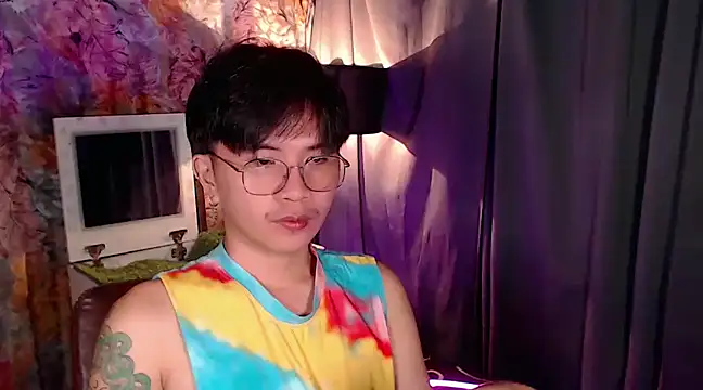 Snapshot of Sexy_Handsome_Drex chatting on January 10, 2025, 11:33 am Sexy Handsome Drex online show from January 10, 2025, 11:33 am