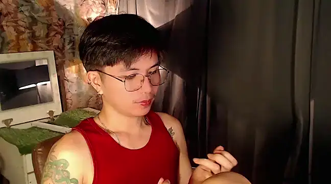 Snapshot of Sexy_Handsome_Drex chatting on February 14, 2025, 11:31 am Sexy Handsome Drex online show from February 14, 2025, 11:31 am