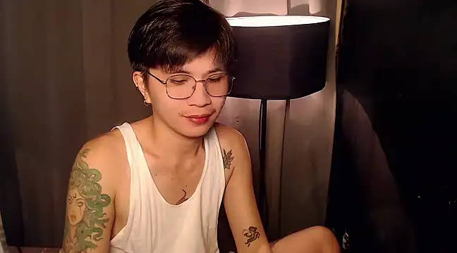 Snapshot of Sexy_Handsome_Drex chatting on March 2, 2025, 9:31 am Sexy Handsome Drex online show from March 2, 2025, 9:31 am