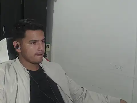 kylian 07 online show from February 13, 2026, 1:45 am