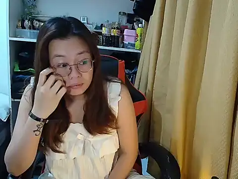 crizzybel online show from April 2, 2026, 6:05 pm