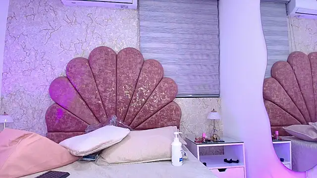 leon gaby online show from December 3, 2025, 8:18 pm