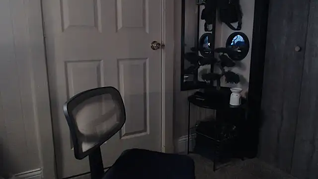 inc25cbxh online show from February 24, 2025, 5:43 am