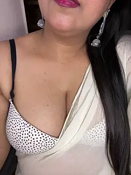 Zoya Varma004 online show from March 8, 2026, 6:34 pm