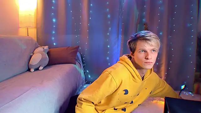 Breston Sweet online show from March 18, 2026, 4:59 am