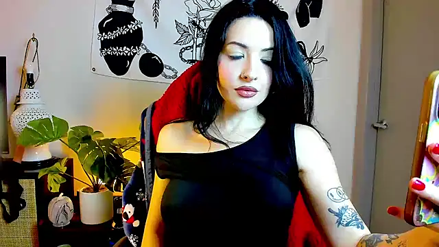 MelroseStrip online show from October 30, 2025, 9:48 pm