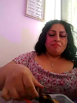 Keyla01  online show from March 14, 2025, 6:39 pm