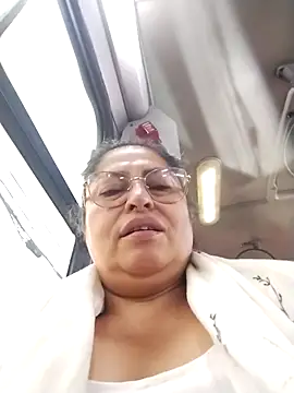 Keyla01  online show from September 10, 2025, 11:10 am