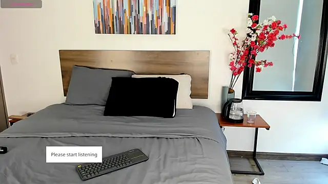 Snapshot of Ginebraa_Saenz chatting on December 9, 2024, 2:17 pm Ginebraa Saenz online show from December 9, 2024, 2:17 pm