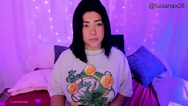 lucy26  online show from November 9, 2025, 3:27 am