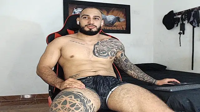 Snapshot of leonidas_18k chatting on December 11, 2024, 6:04 am leonidas 18k online show from December 11, 2024, 6:04 am
