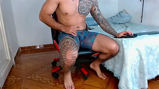 Snapshot of leonidas_18k chatting on January 22, 2025, 5:05 am leonidas 18k online show from January 22, 2025, 5:05 am