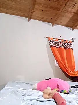 Emmacut online show from March 8, 2026, 2:04 am