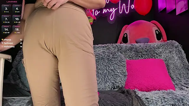 Snapshot of stelleknox_ chatting on February 17, 2025, 10:47 pm stelleknox online show from February 17, 2025, 10:47 pm