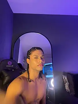 Snapshot of Lucas_eevans chatting on February 13, 2026, 12:56 pm Lucas eevans online show from February 13, 2026, 12:56 pm